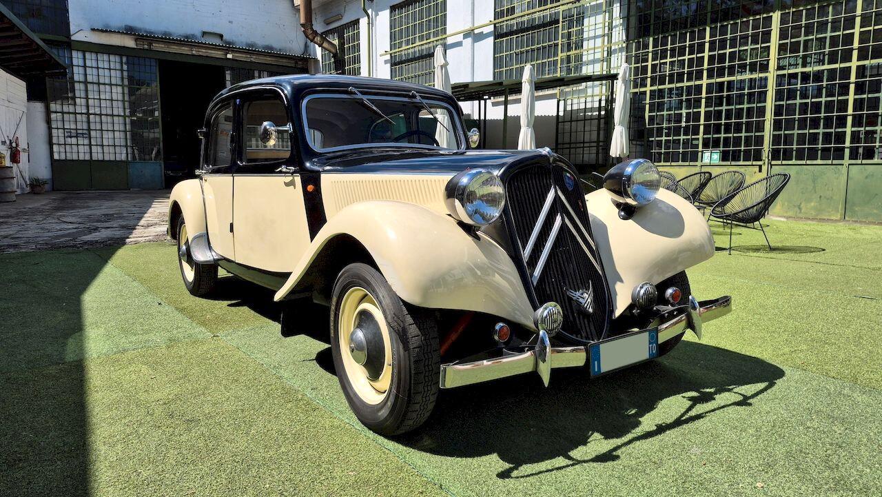 Citroen Traction Avant 11 BL – 1955