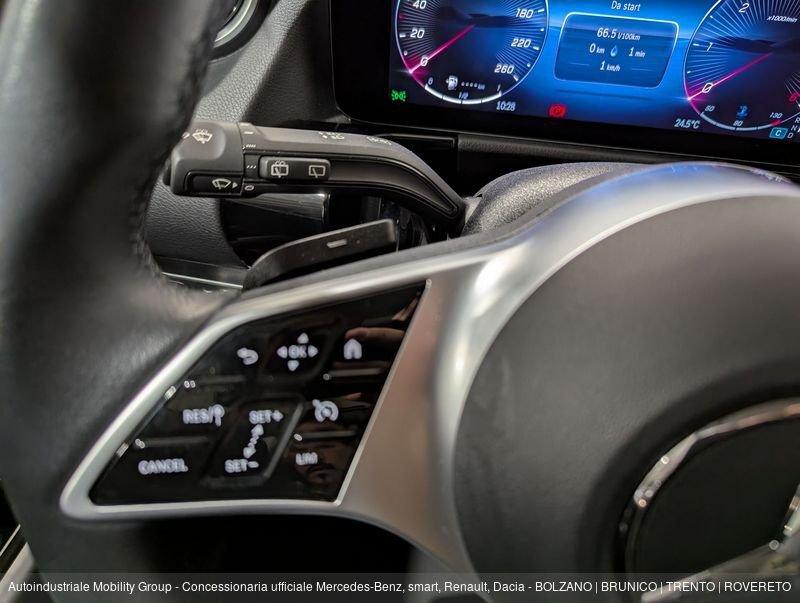 Mercedes-Benz GLA 180 D SPORT AUTOMATIC ''NEOPATENTATI''