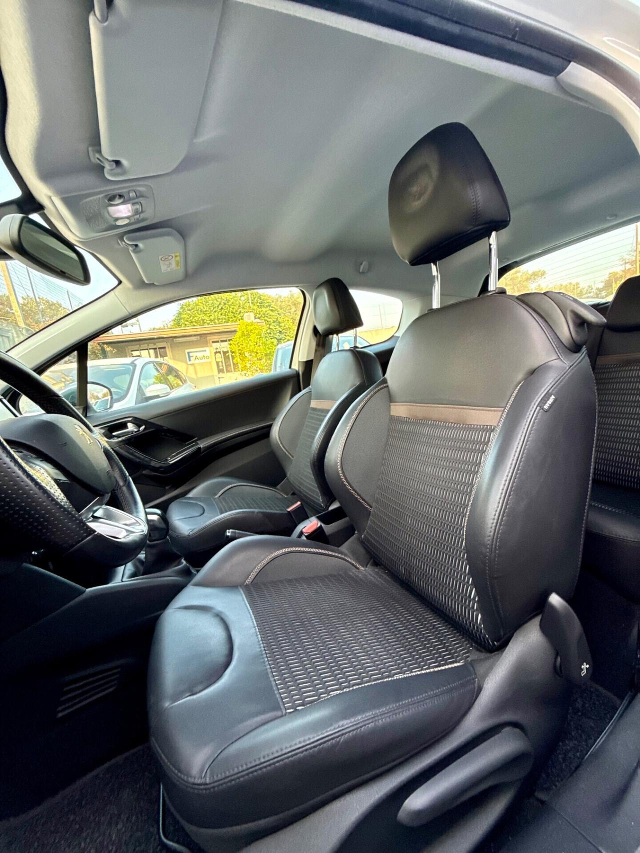 Peugeot 208 1.6 e-HDi 92 CV Stop&Start Allure,NAVI,LED,Bluetooth,Ecc.