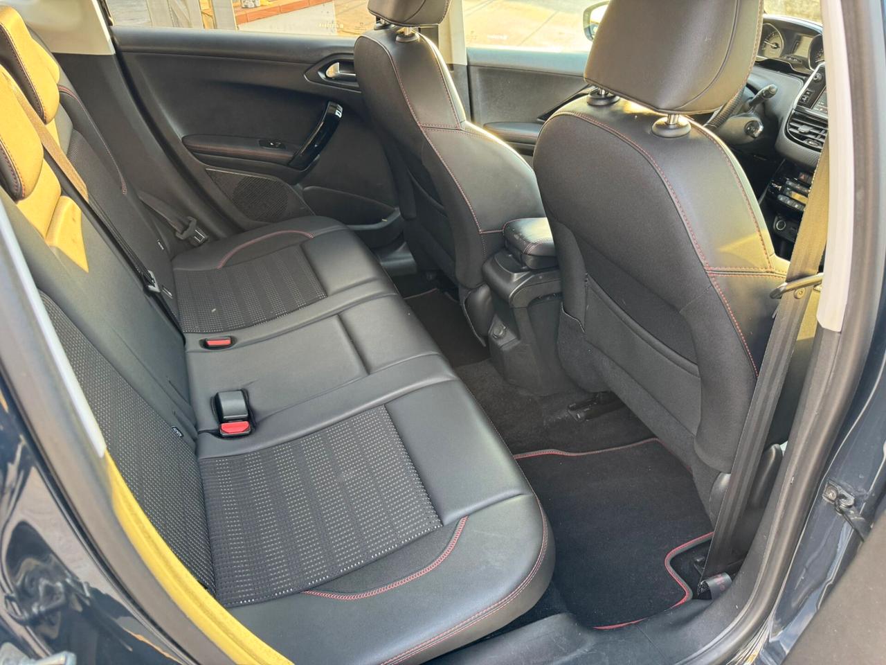 Peugeot 2008 BlueHDi 100 S&S GT Line