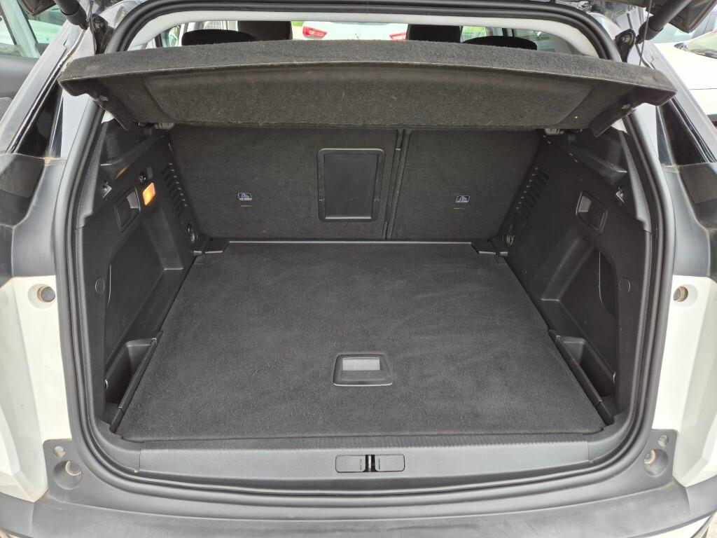 Peugeot 3008 BlueHDi 130CV EAT8 CERCHI-18 CAMERA