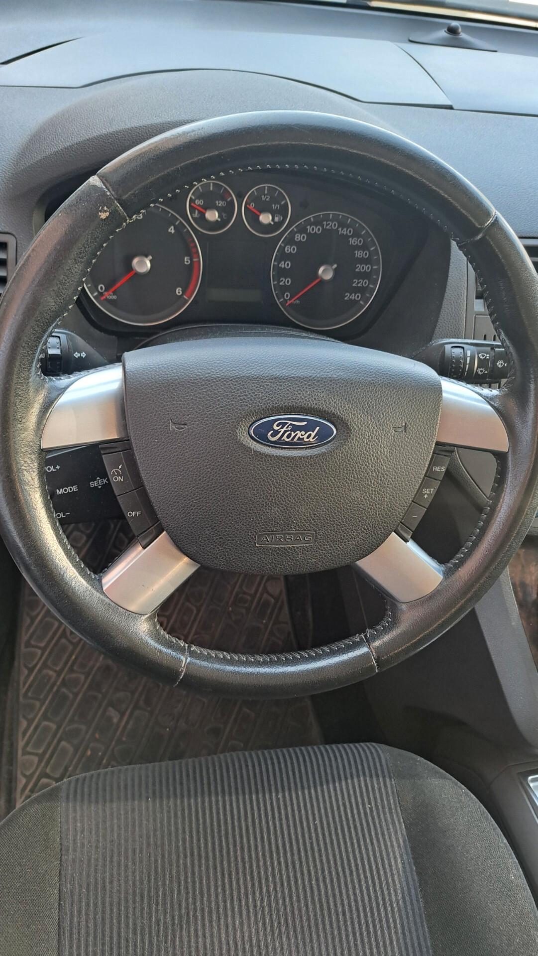 Ford Focus C-Max 1.6 TDCi (90CV) Ghia OK NEO PATENTATI