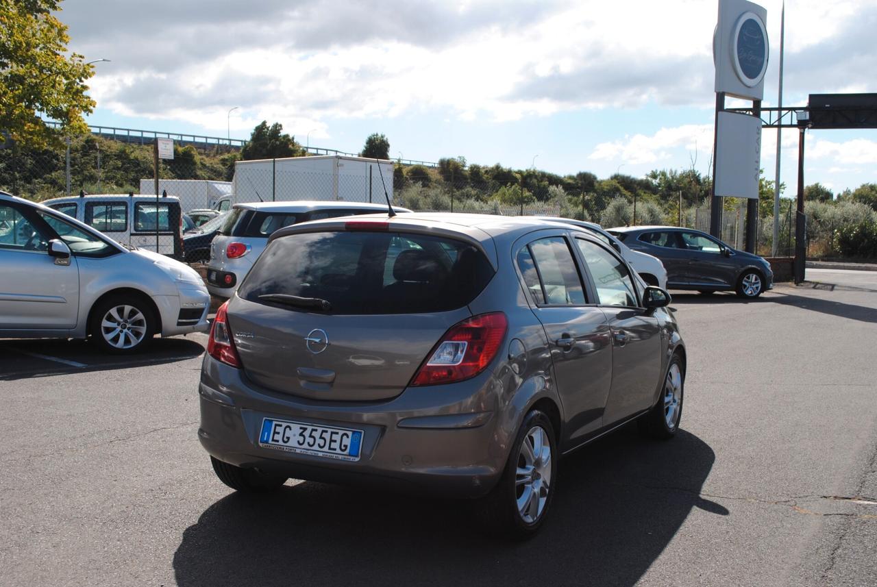 OPEL CORSA 1.2 86 CV OK NEOPATENTATI
