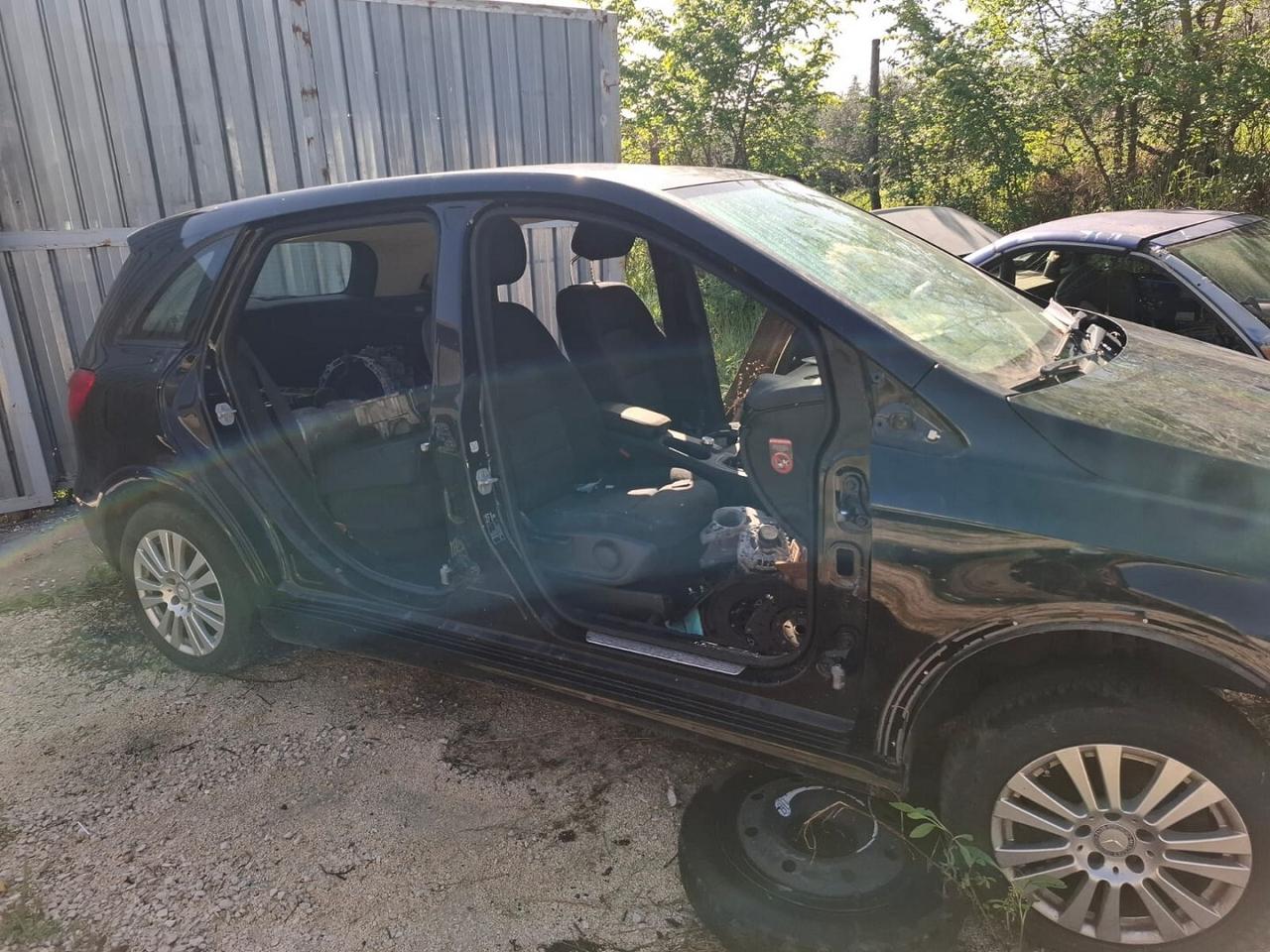 MERCEDES CLASSEB180 EXECUTIVE RITR.FURTO