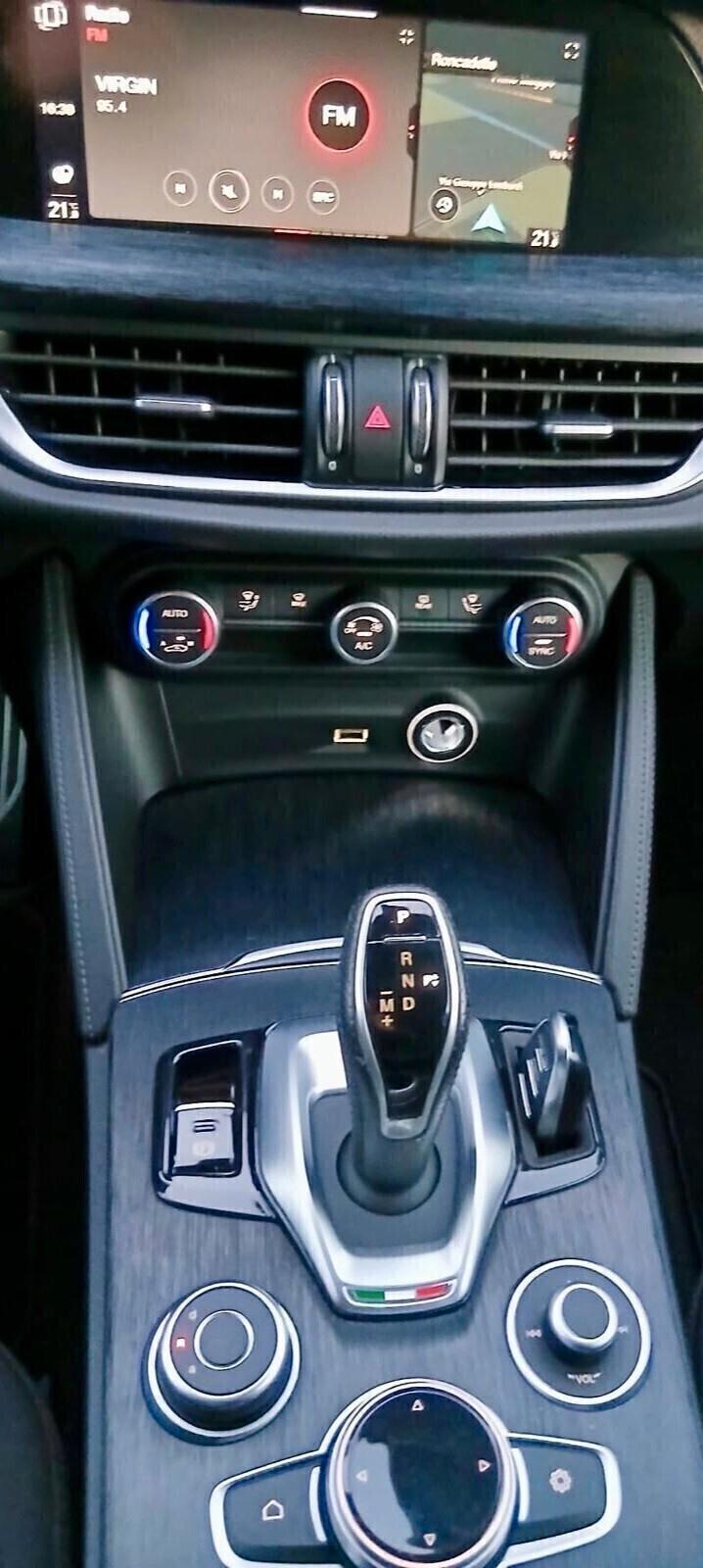 Alfa Romeo Stelvio 2.2 Turbodiesel 160 CV AT8 RWD Super