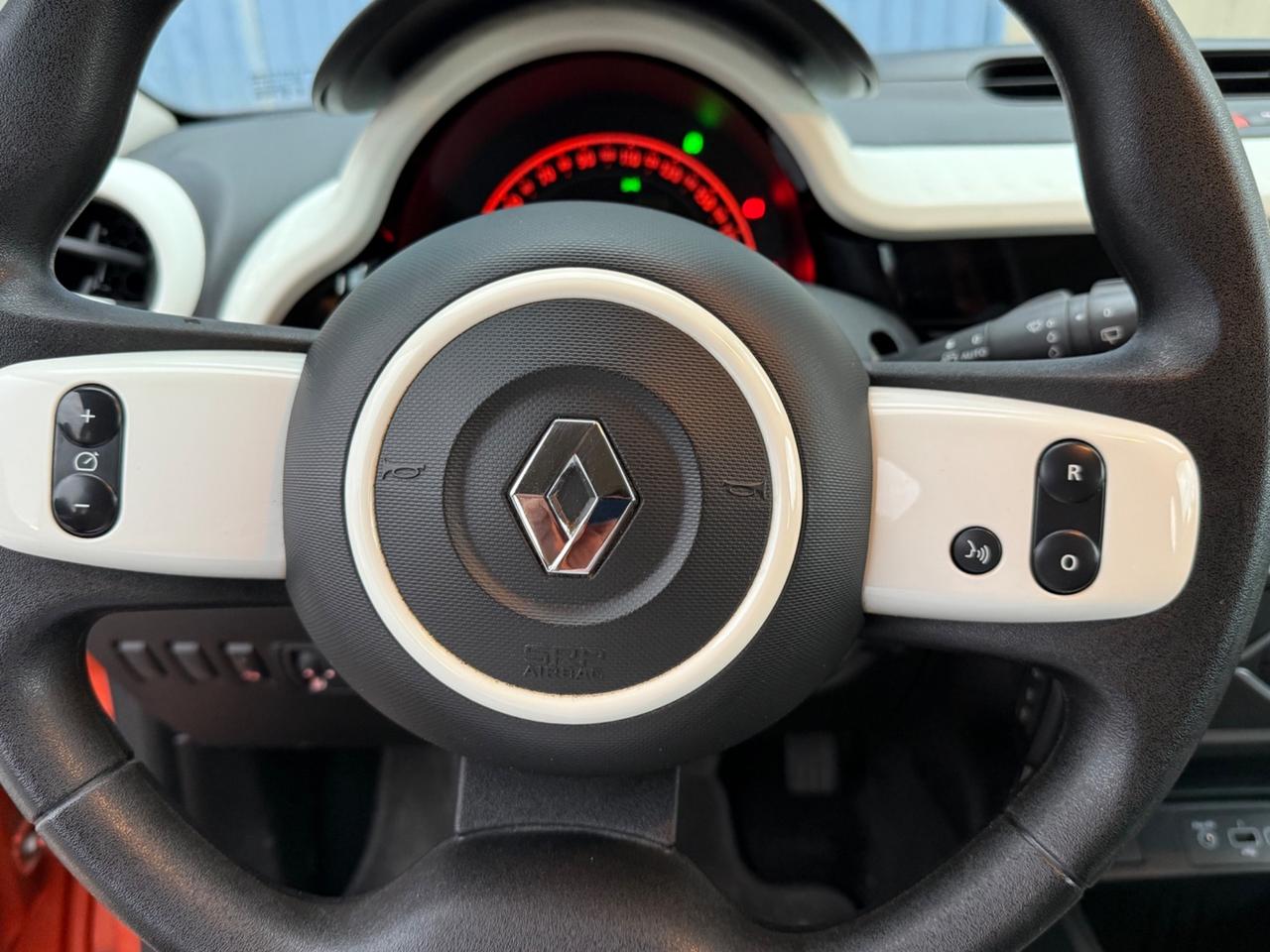 Renault Twingo SCe 65 CV Urban Night