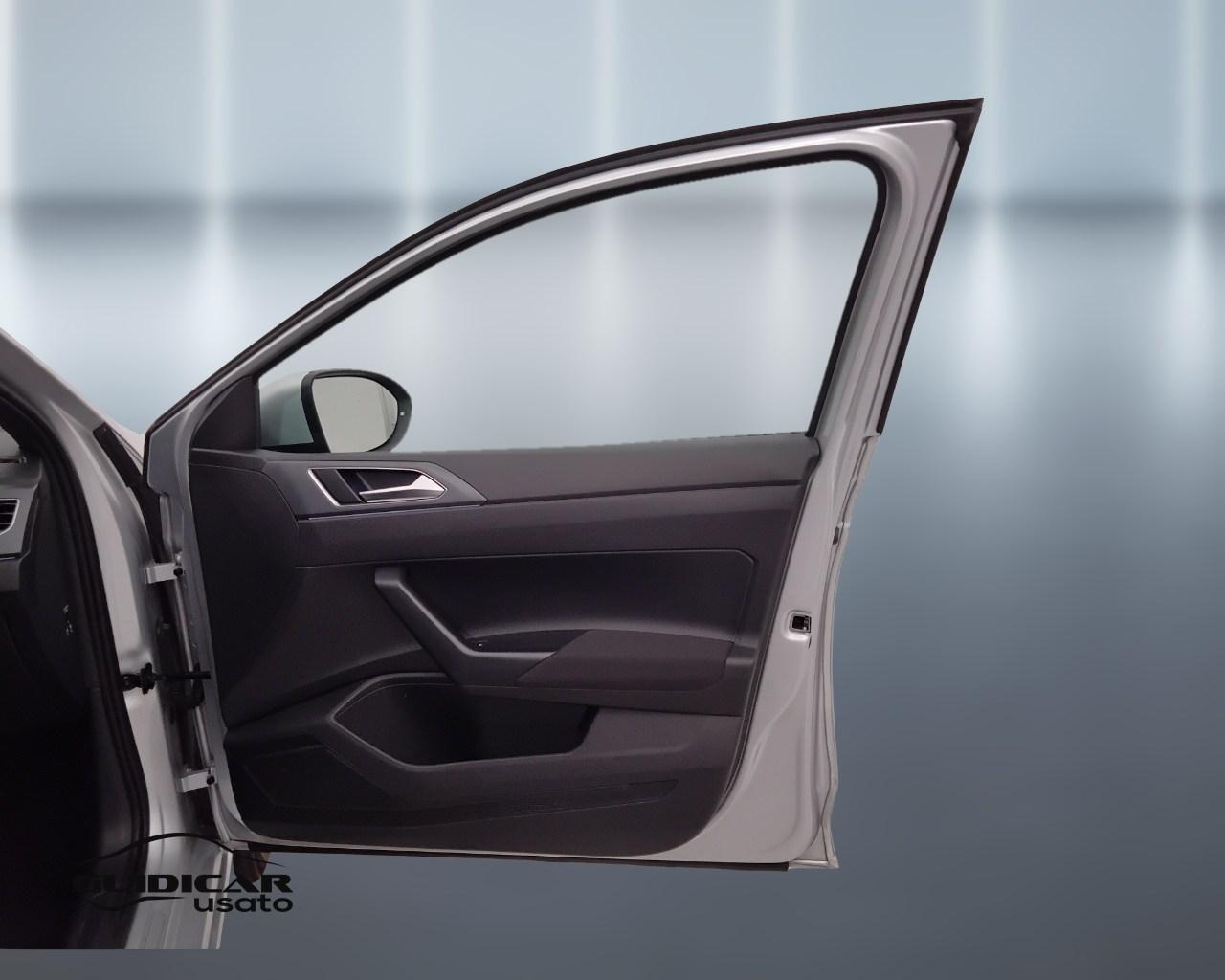 VOLKSWAGEN Taigo - Taigo 1.0 tsi R-Line 115cv