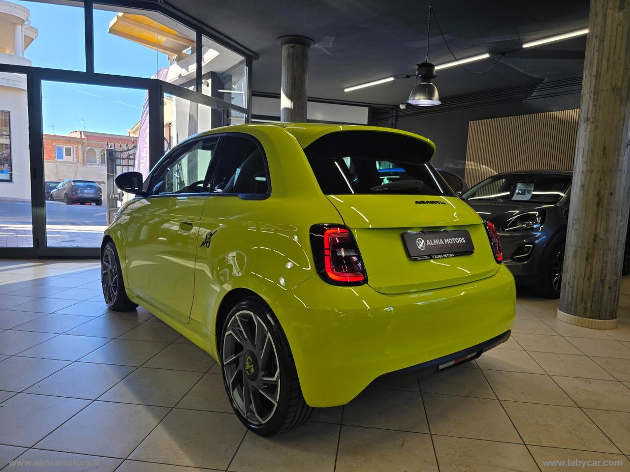 ABARTH 500e Turismo