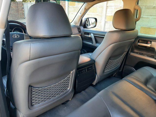 TOYOTA Land Cruiser V8 4.5 D4-D 5 posti N°DW953