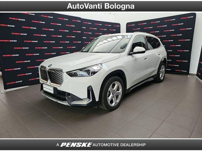 BMW iX1 eDrive 20 X-Line