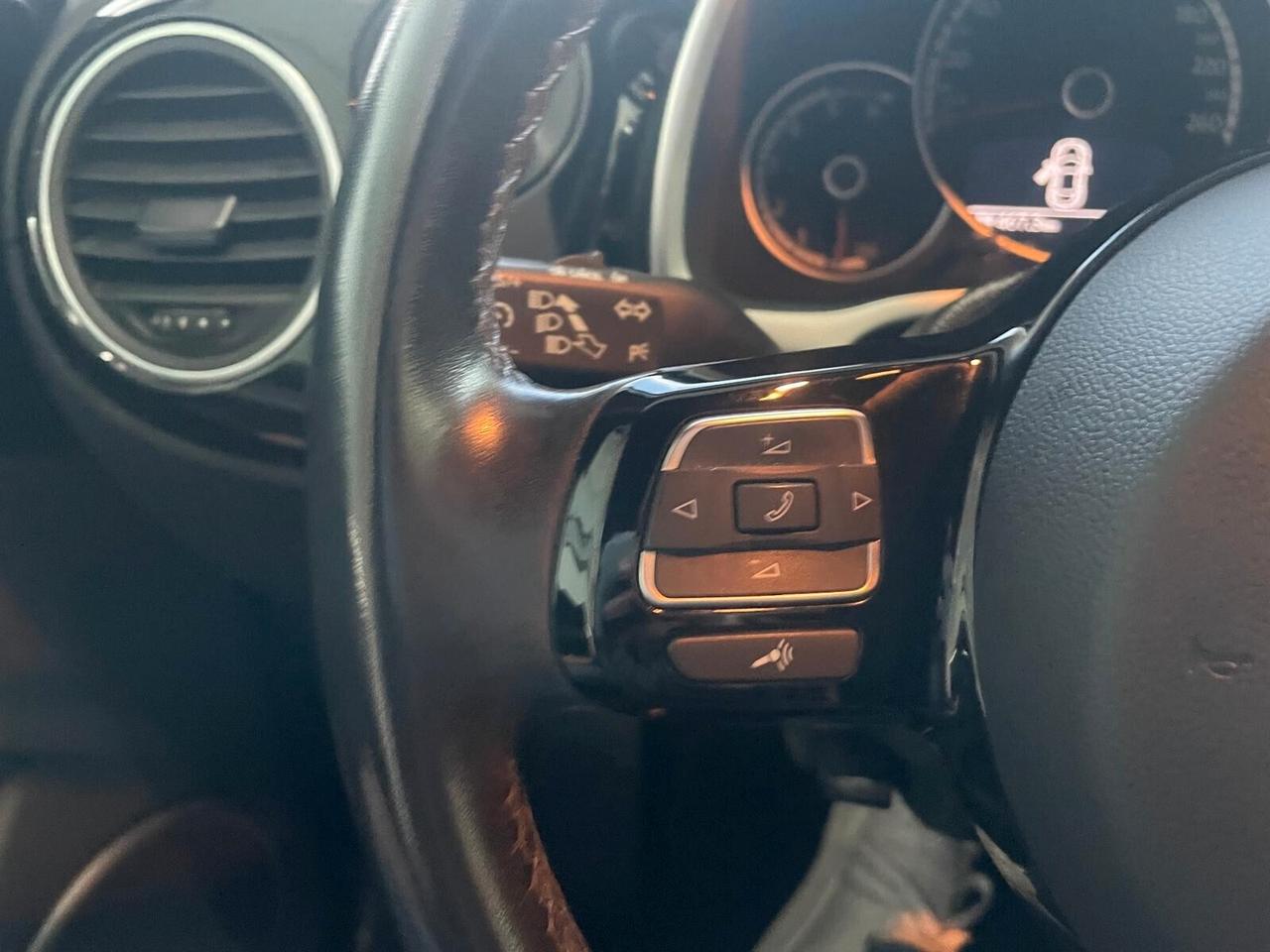 Volkswagen Maggiolino Cabrio 1.6 TDI Design