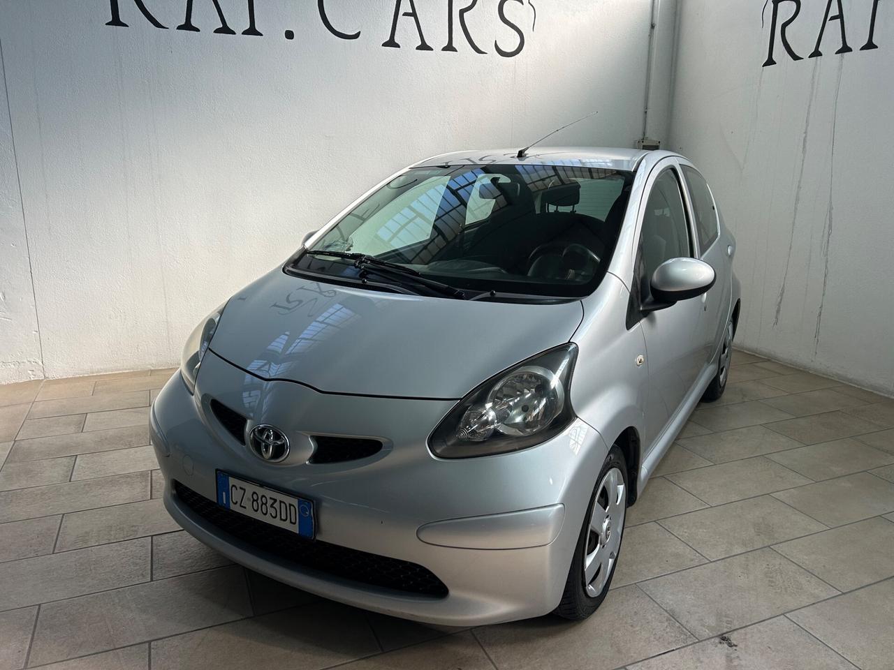 Toyota Aygo 1.0 12V VVT-i 5 porte
