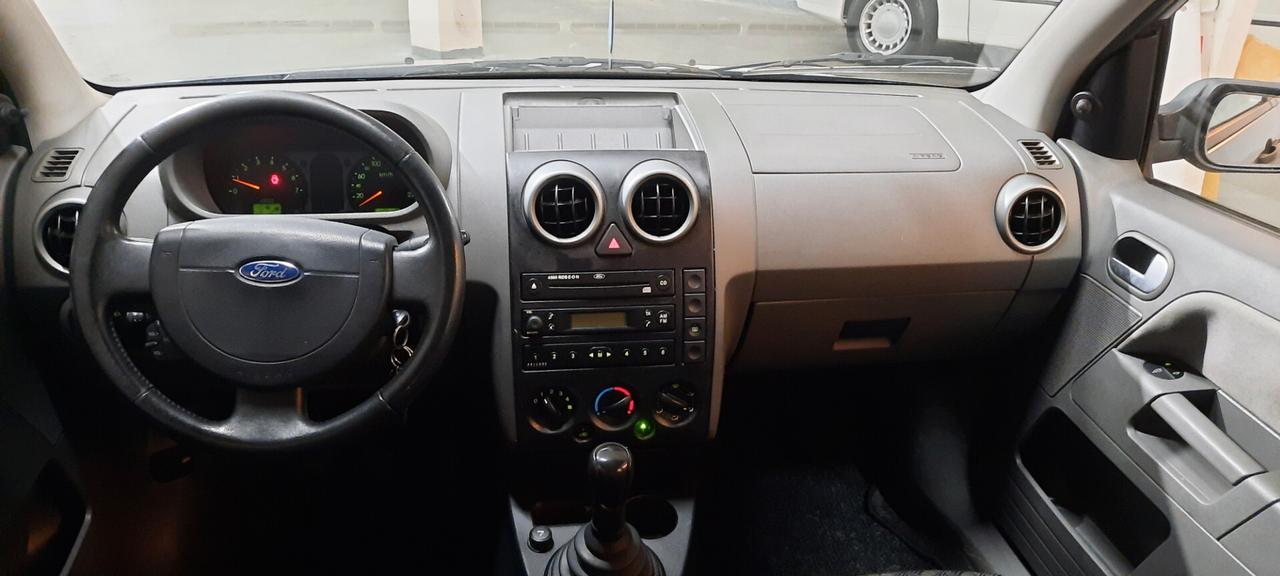 Ford Fusion 1.4 16V 5p.