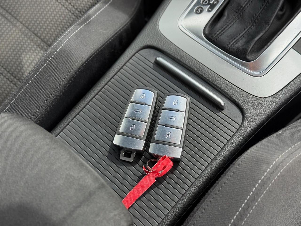 VOLKSWAGEN Passat CC 2.0 143cv TDI DPF DSG