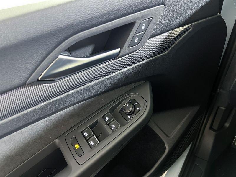 Volkswagen Golf Golf 1.5 etsi R-Line Plus 150cv dsg