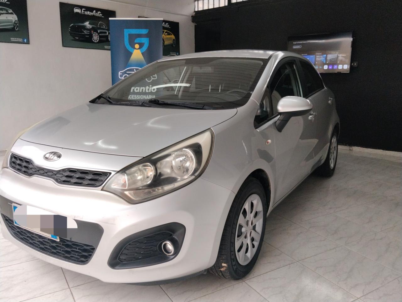 Kia Rio 1.1 diesel 75 CV 2013 CON GARANZIA