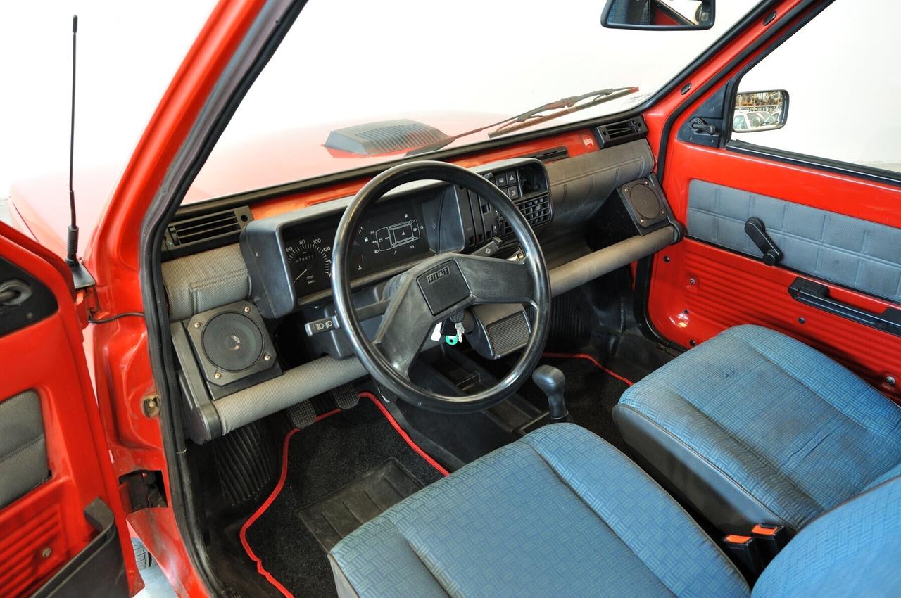 Fiat Panda 900 i.e. cat Dance CRS