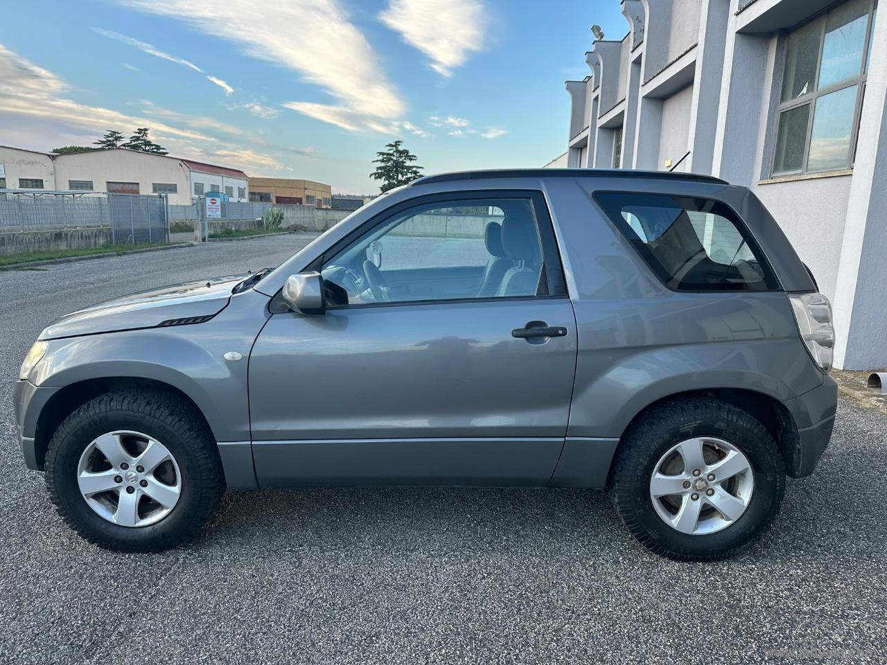 SUZUKI Grand Vitara 1.6 16V 3p. GPL 4X4