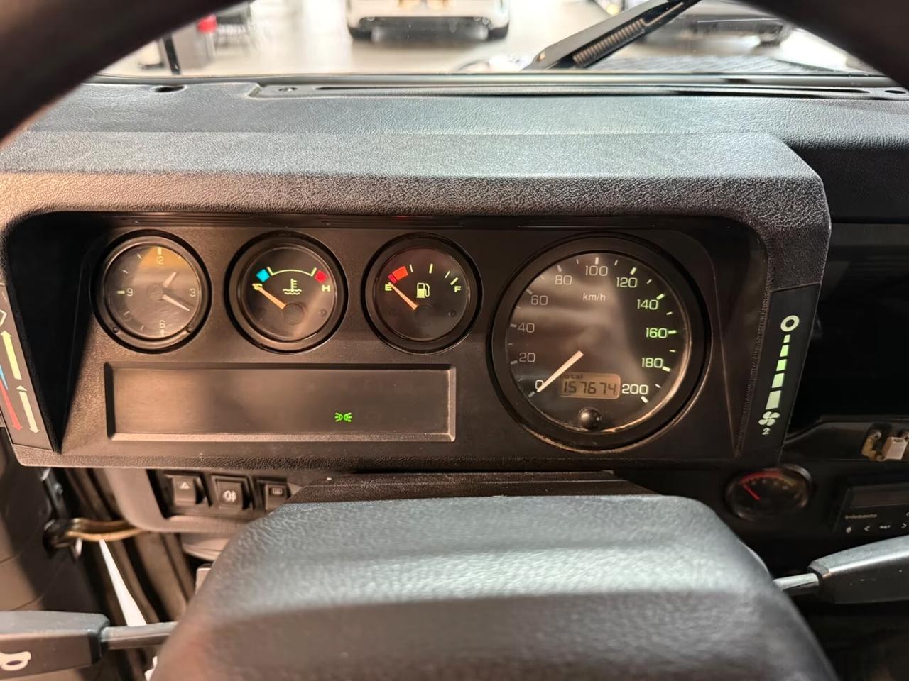 Land Rover Defender 110 2.5 Td5 Station Wagon 9 POSTI