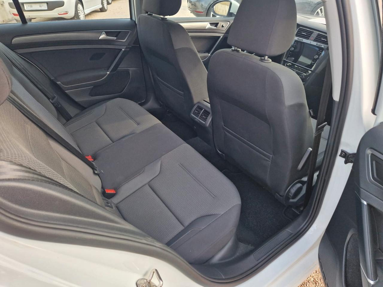 Volkswagen Golf 1.6 TDI 115 CV 5p. Sport BlueMotion Technology