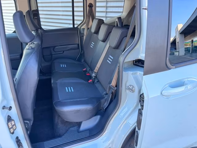 FORD Tourneo Courier 1.0 EcoBoost Active OK neopatentati