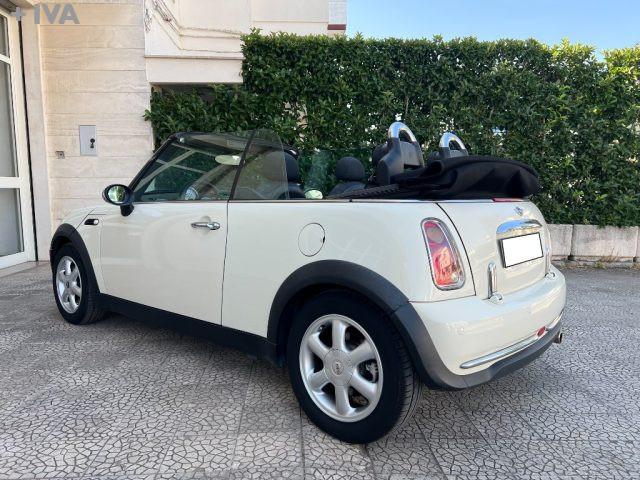 MINI Cabrio 1.6 16V One Chili