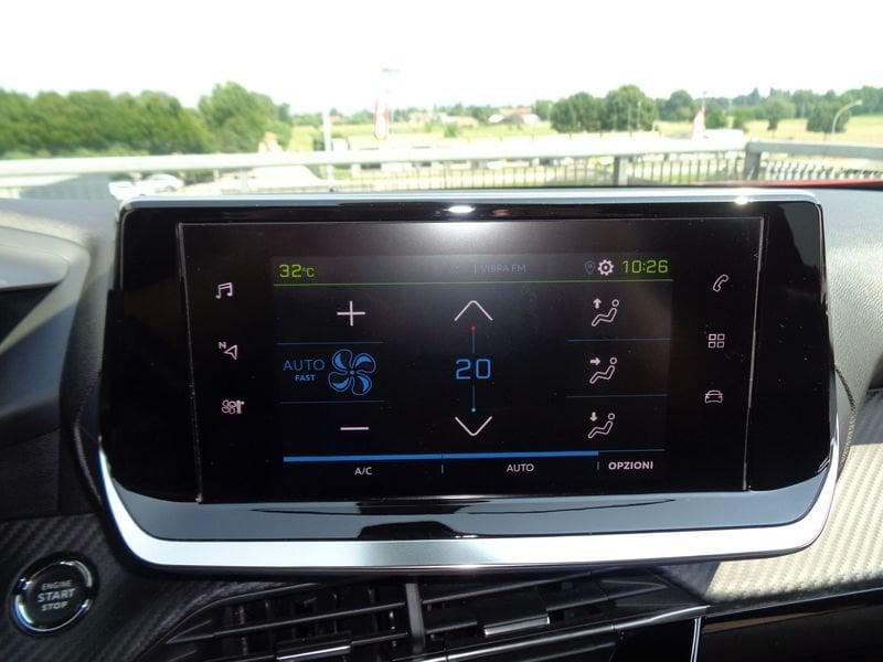Peugeot 2008 motore elettrico 136 CV Allure Pack