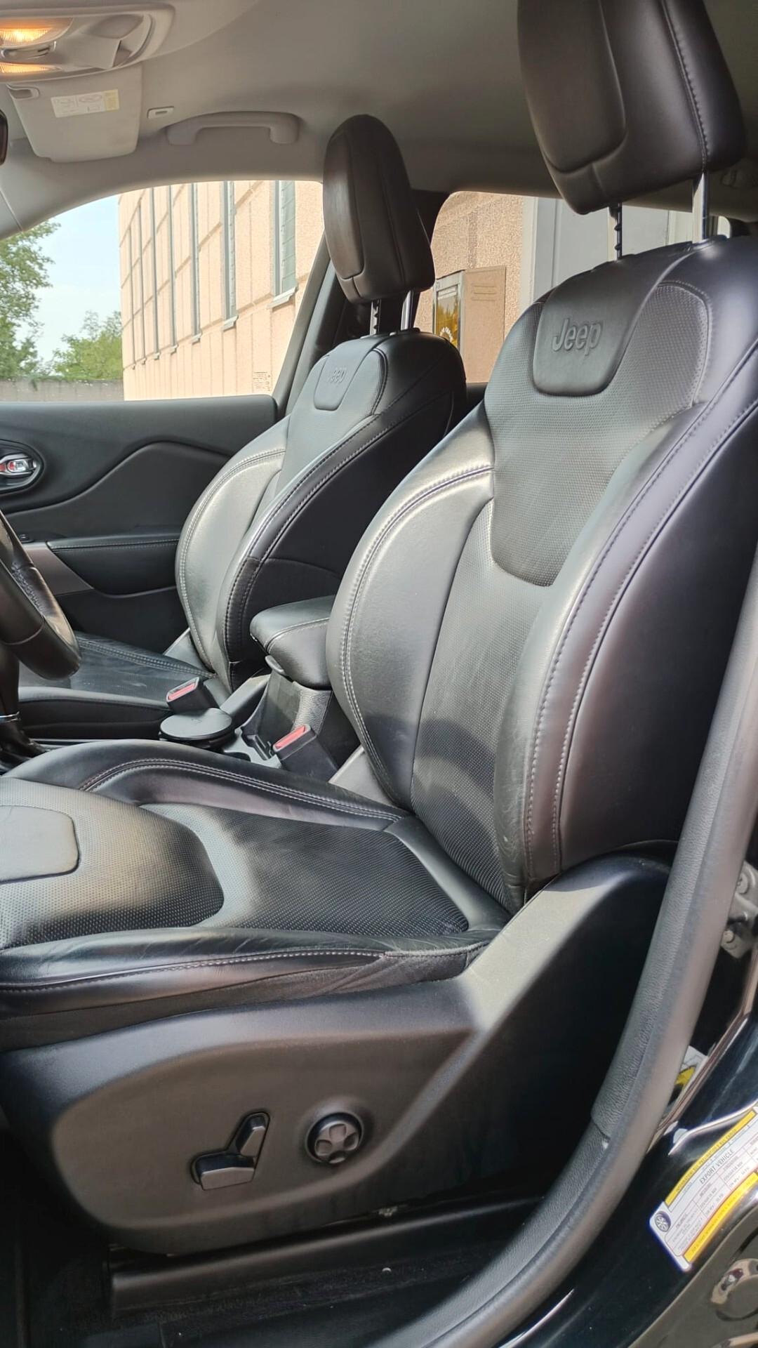 Jeep Cherokee 2.2 Mjt AWD Active Drive II Overland