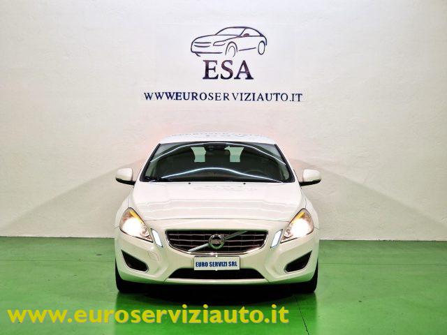 VOLVO V60 D3 Geartronic Momentum