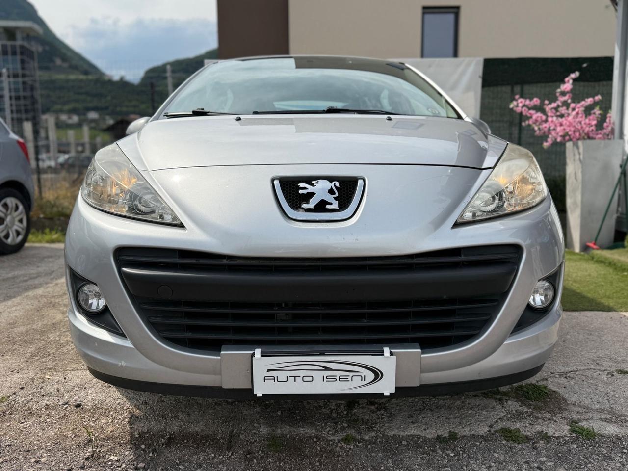 Peugeot 207 1.4 HDi 70CV 5p. Allure NEOPATENTATI OK
