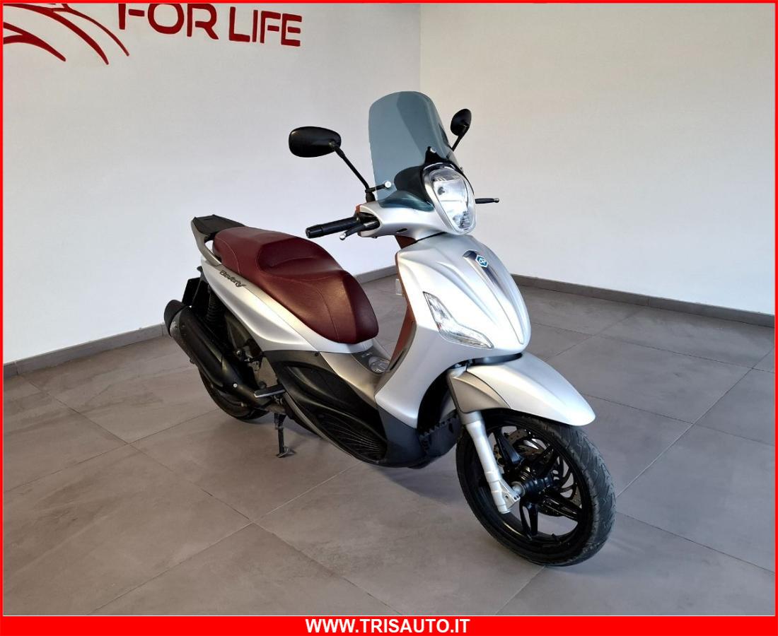 Piaggio Beverly 350 SportTouring