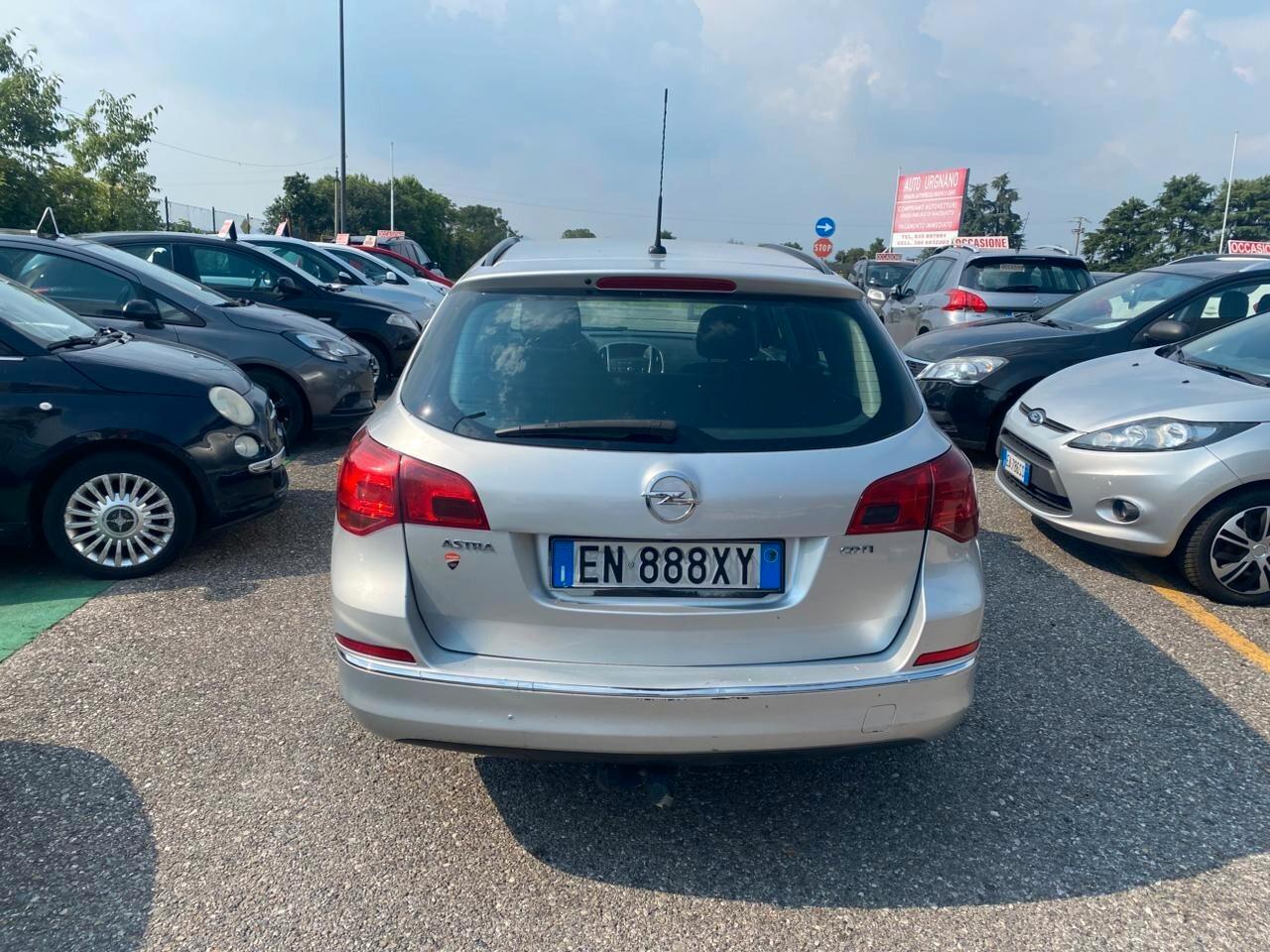 Opel Astra 1.7 CDTI 110CV Sports Tourer Cosmo