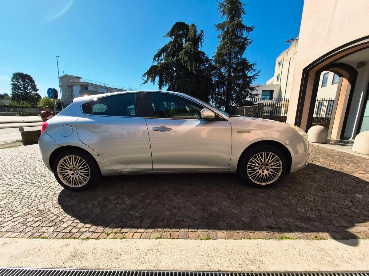 Alfa Romeo Giulietta 1.4 t. m.air Distinctive 170cv