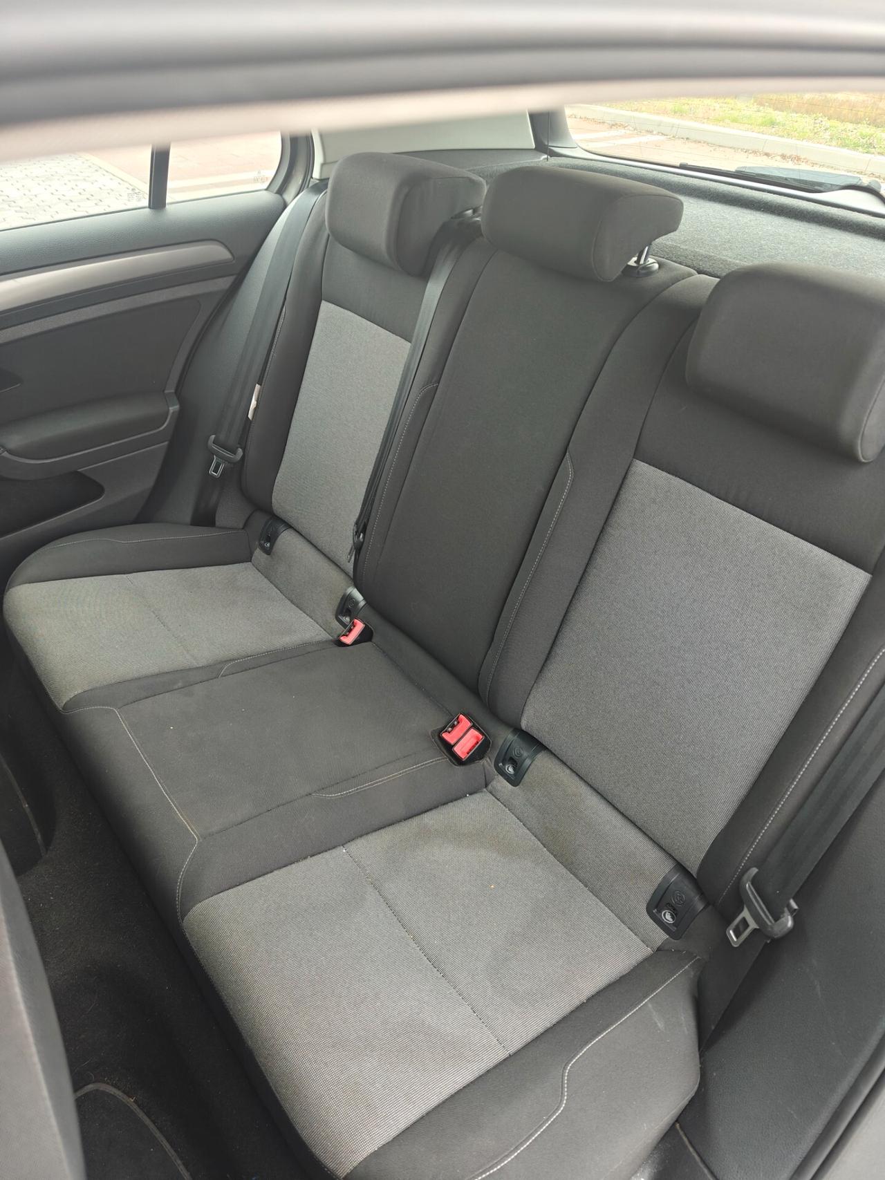 Volkswagen Golf 1.6 TDI - Neopatentati