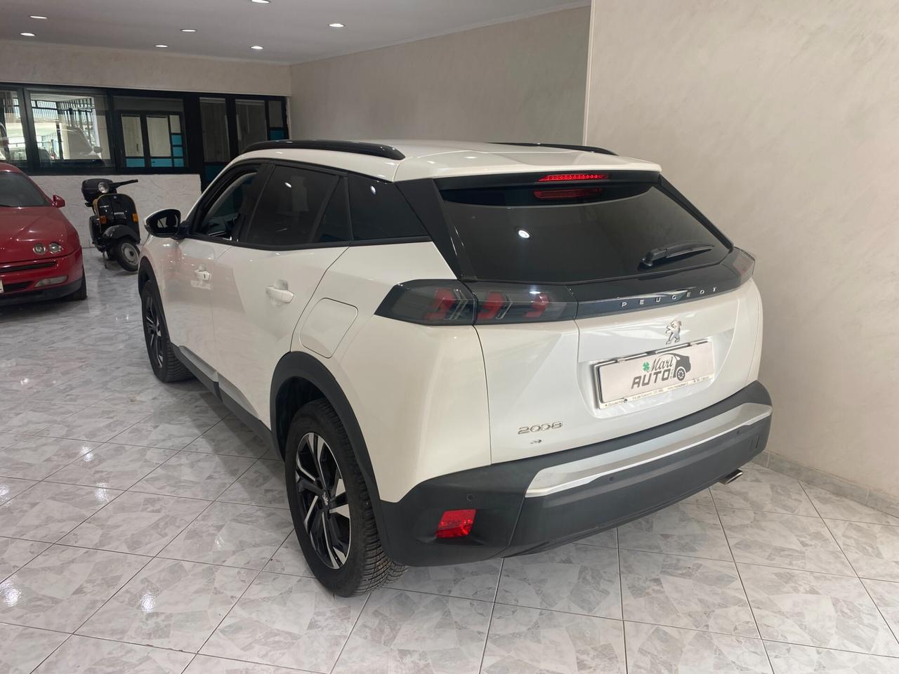 Peugeot 2008 BlueHDi 130 S&S EAT8 Allure Pack