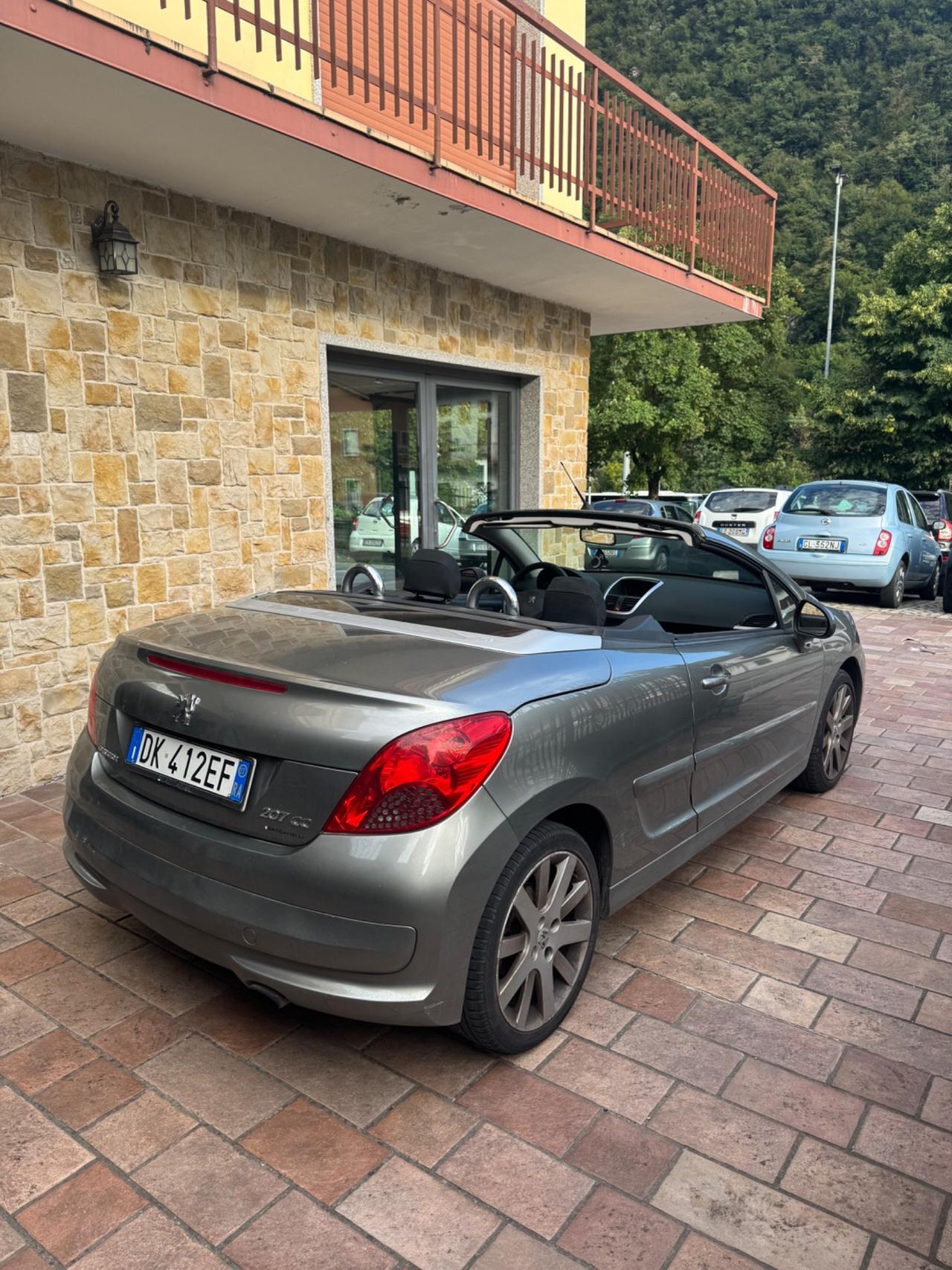 Peugeot 207 1.6 THP 150CV CC Féline