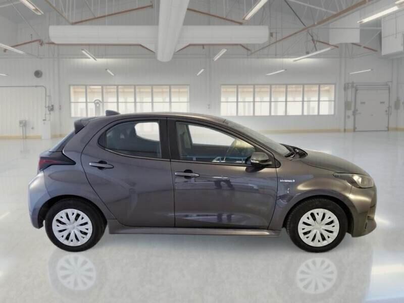 Toyota Yaris 1.5 Hybrid 5 porte Business
