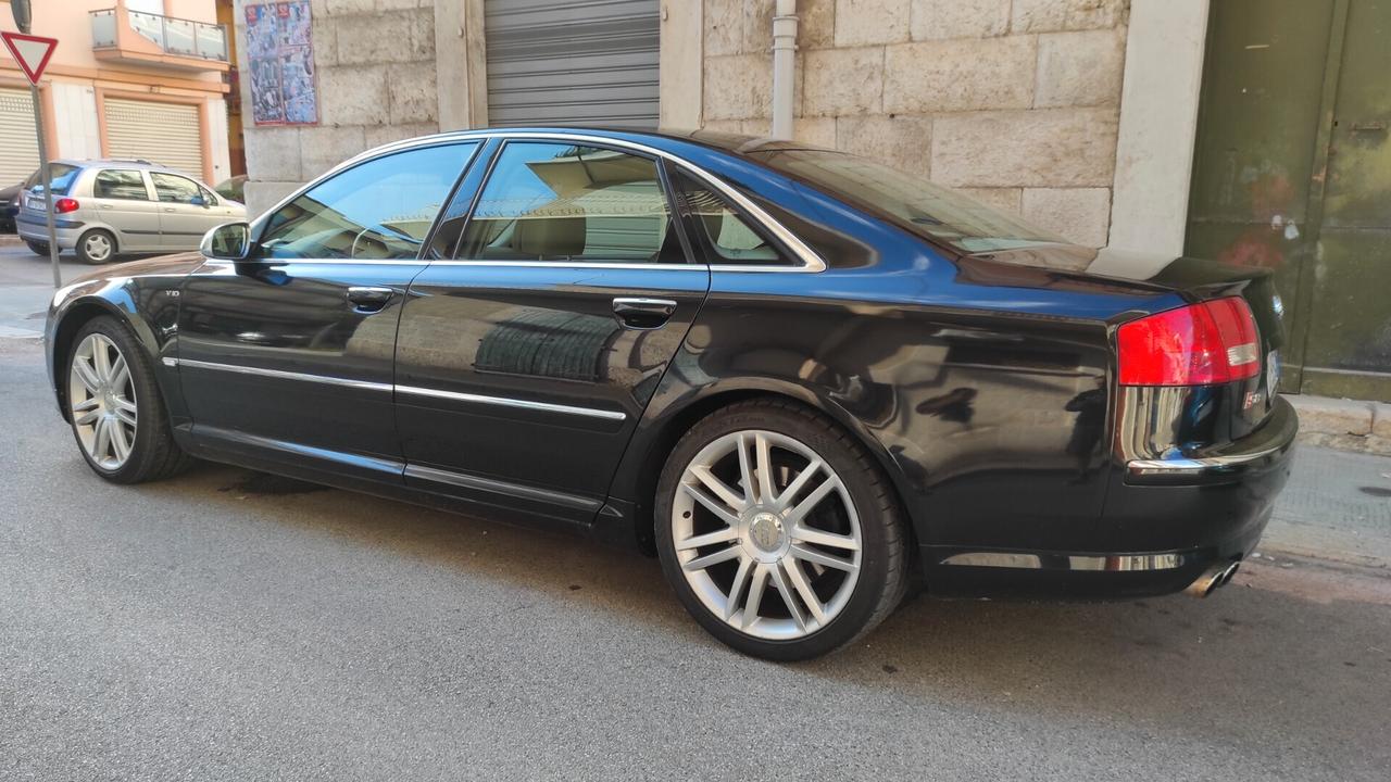 Audi S8 Lamborghini 5.2 v10 perfette condizioni