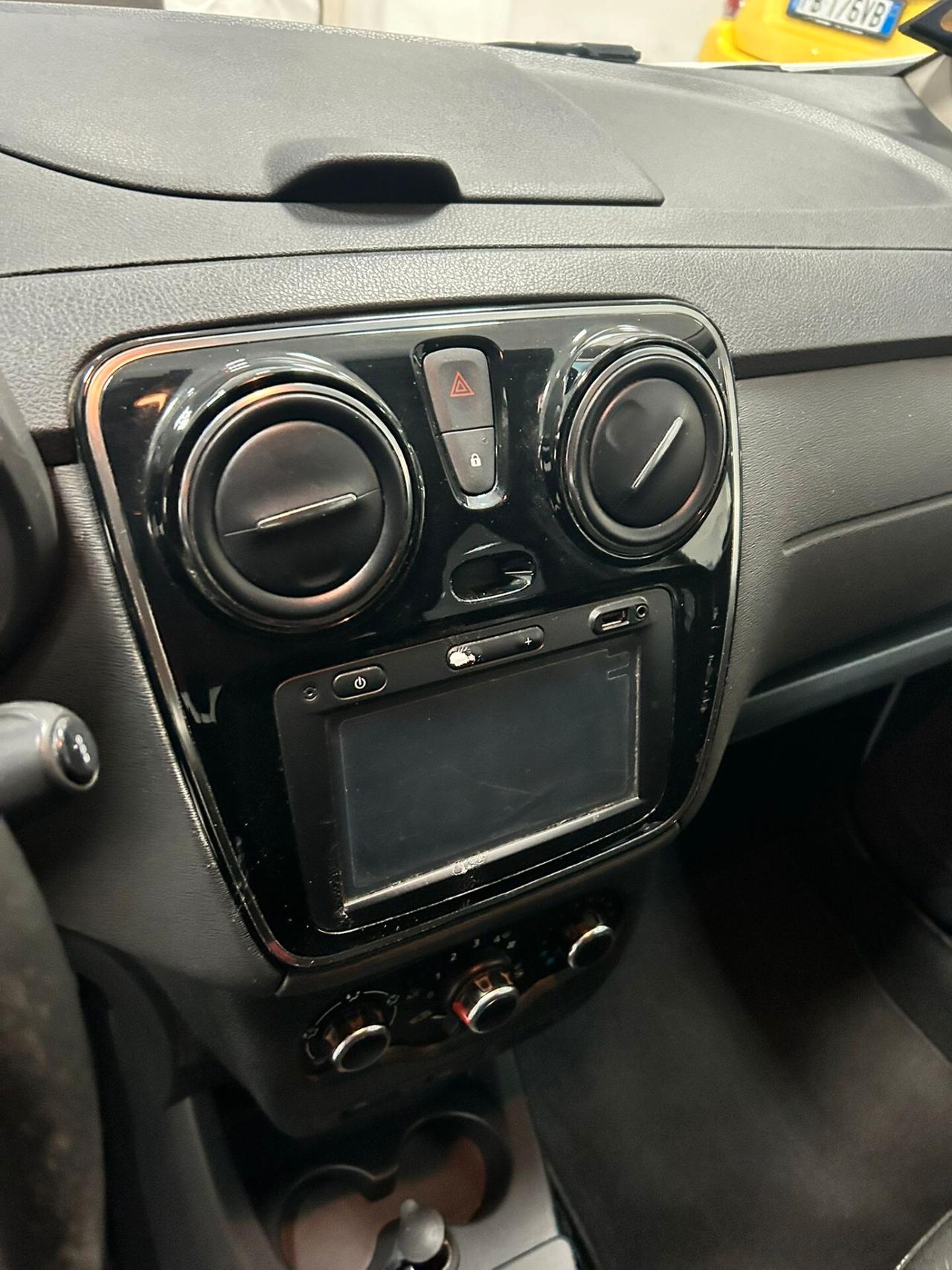 Dacia Lodgy 1.6B X NEOPATENTATI 2018