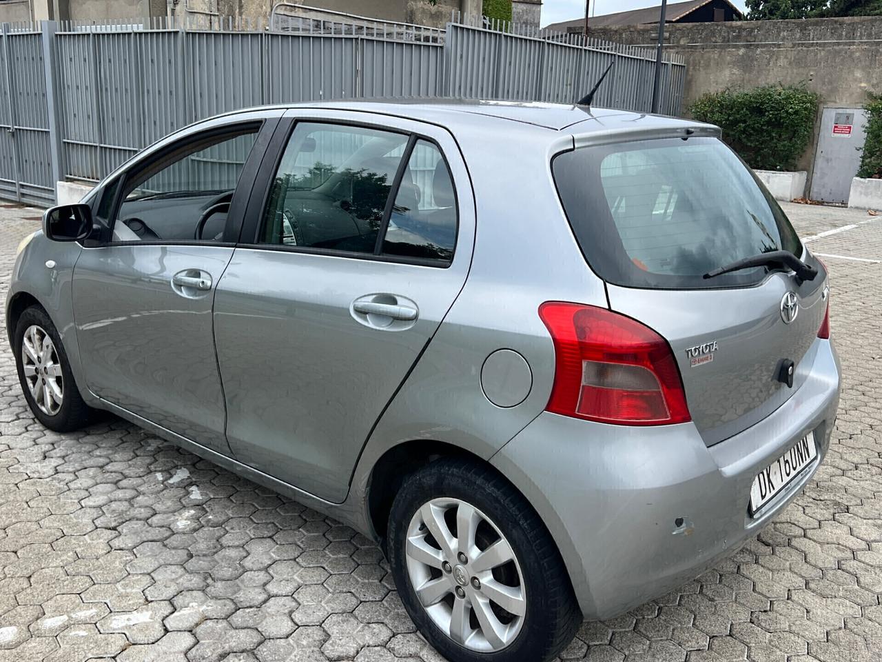 Toyota Yaris 1.3 5 porte km 60.000 - 2007 unico proprietario