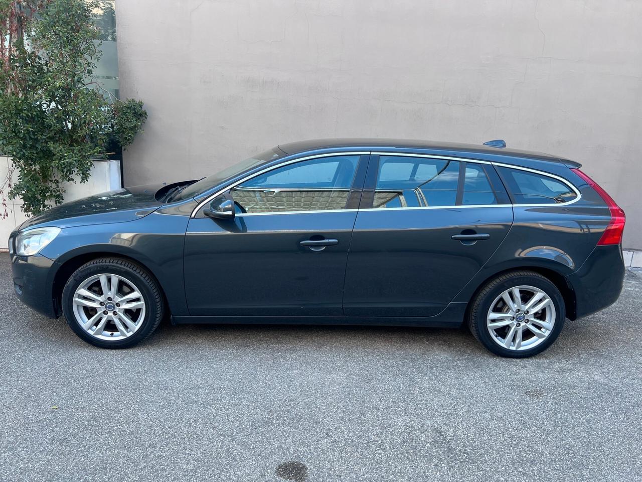 Volvo V60 1.6 d2 115cv Business TELPDC/CLIMA