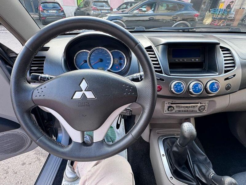 Mitsubishi L200 2.5 DI-D/136CV Double Cab Invite