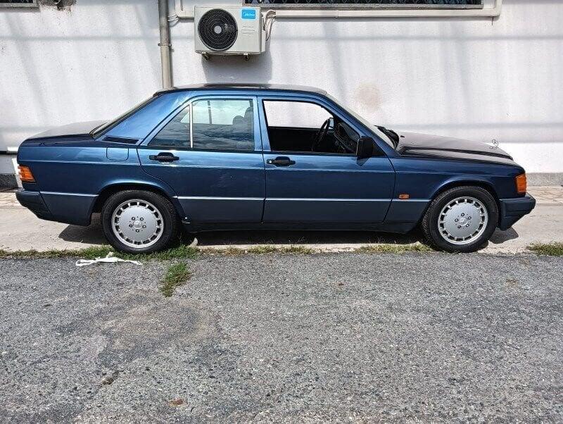 Mercedes-Benz 190 2.6 E cat
