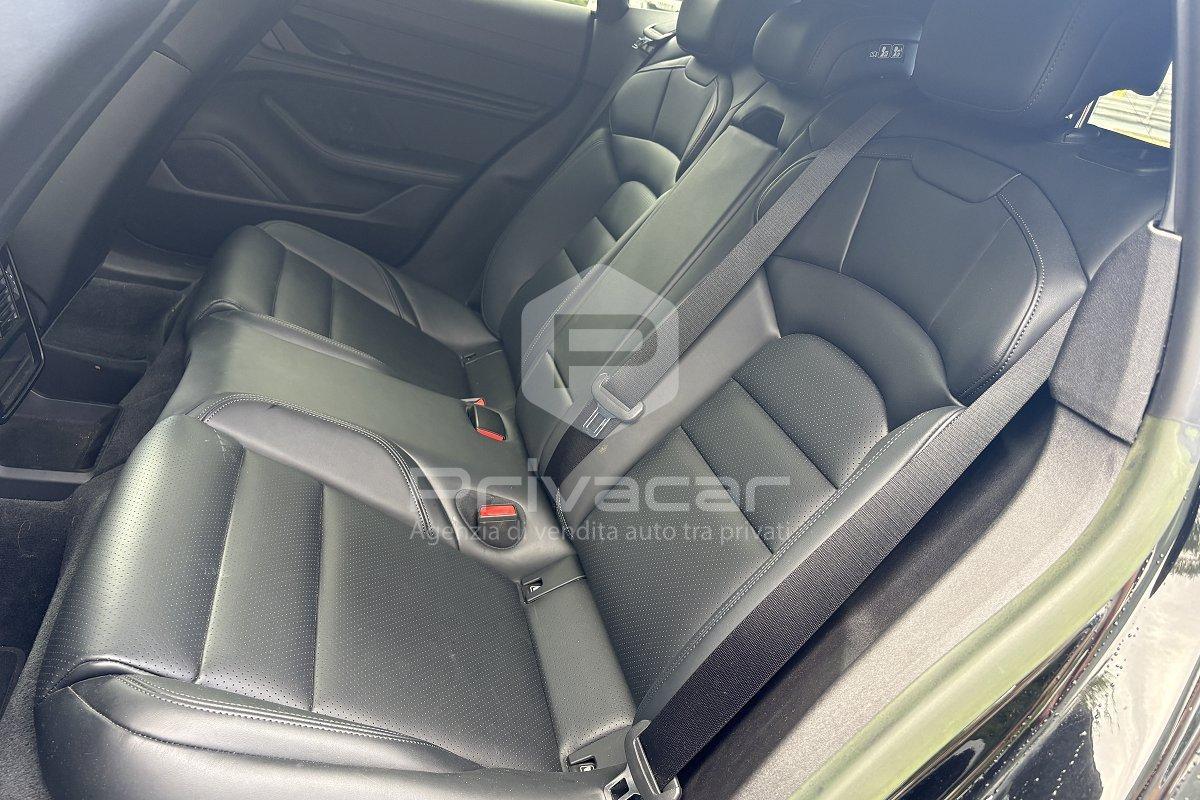 PORSCHE Taycan 4 Cross Turismo