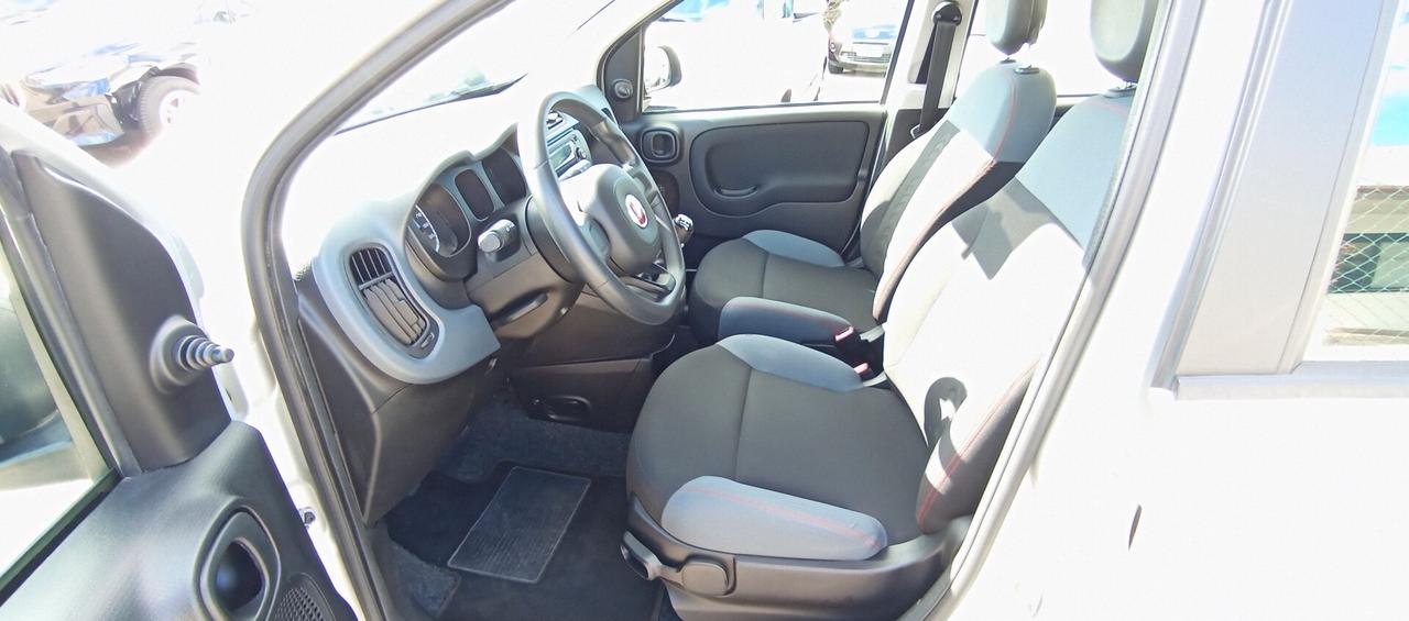 Fiat Panda 1.2i 69 CV-Garanzia-Neopatentati