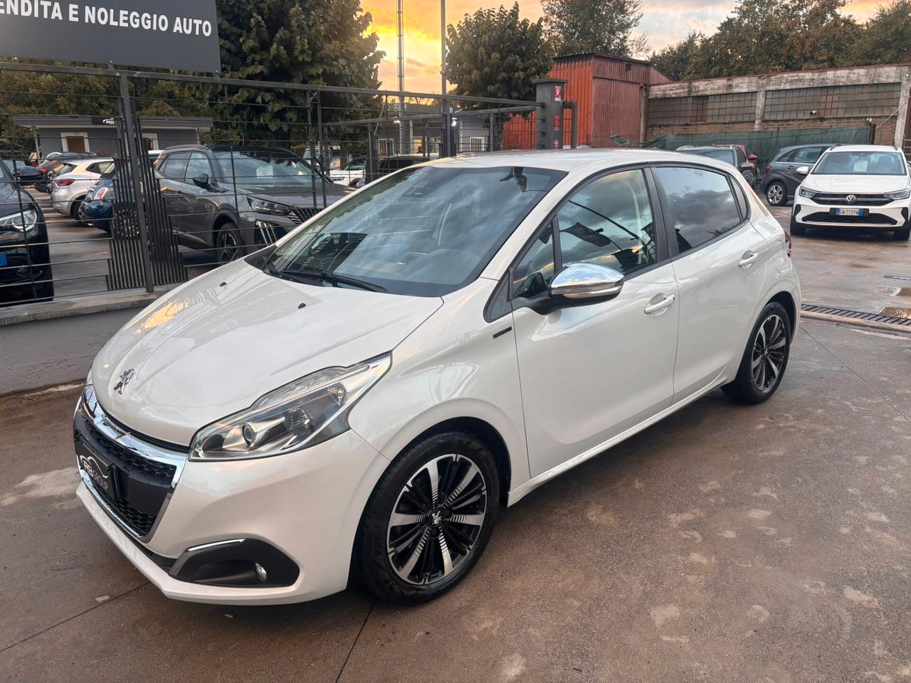 Peugeot 208 PureTech 82 5 porte Allure