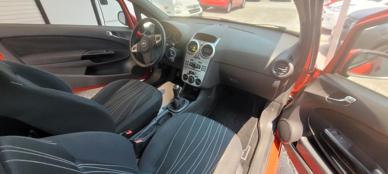 Opel Corsa 1.2 gpl neopatentata, unico prop.