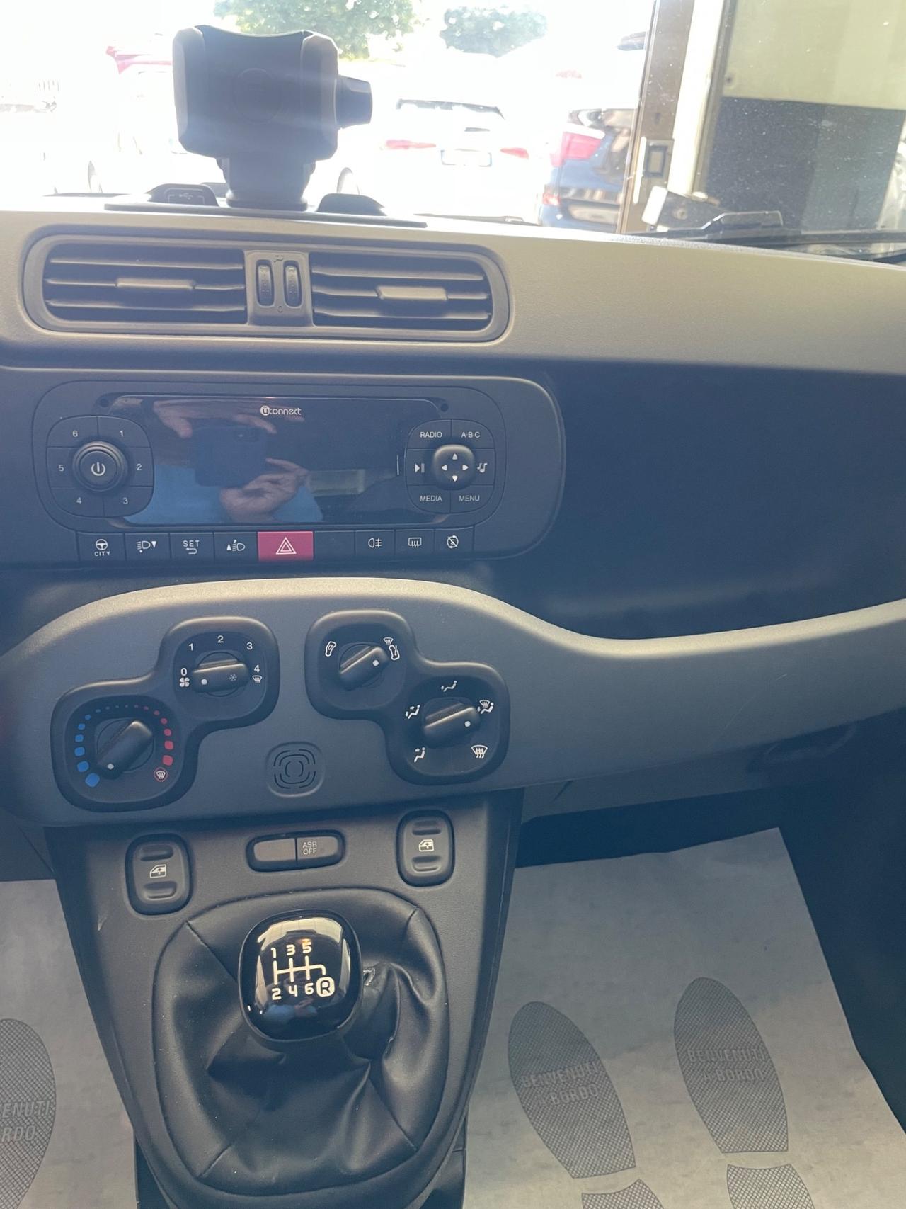 Fiat Panda 1.0 FireFly S&S Hybrid City Life - Nessun vincolo -
