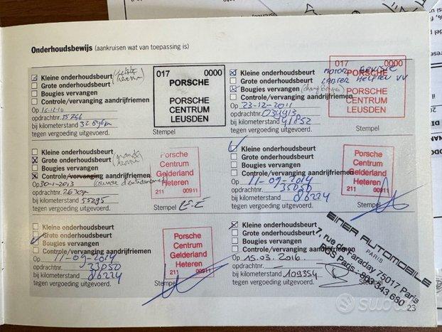 PORSCHE 911 Carrera 4S Coup