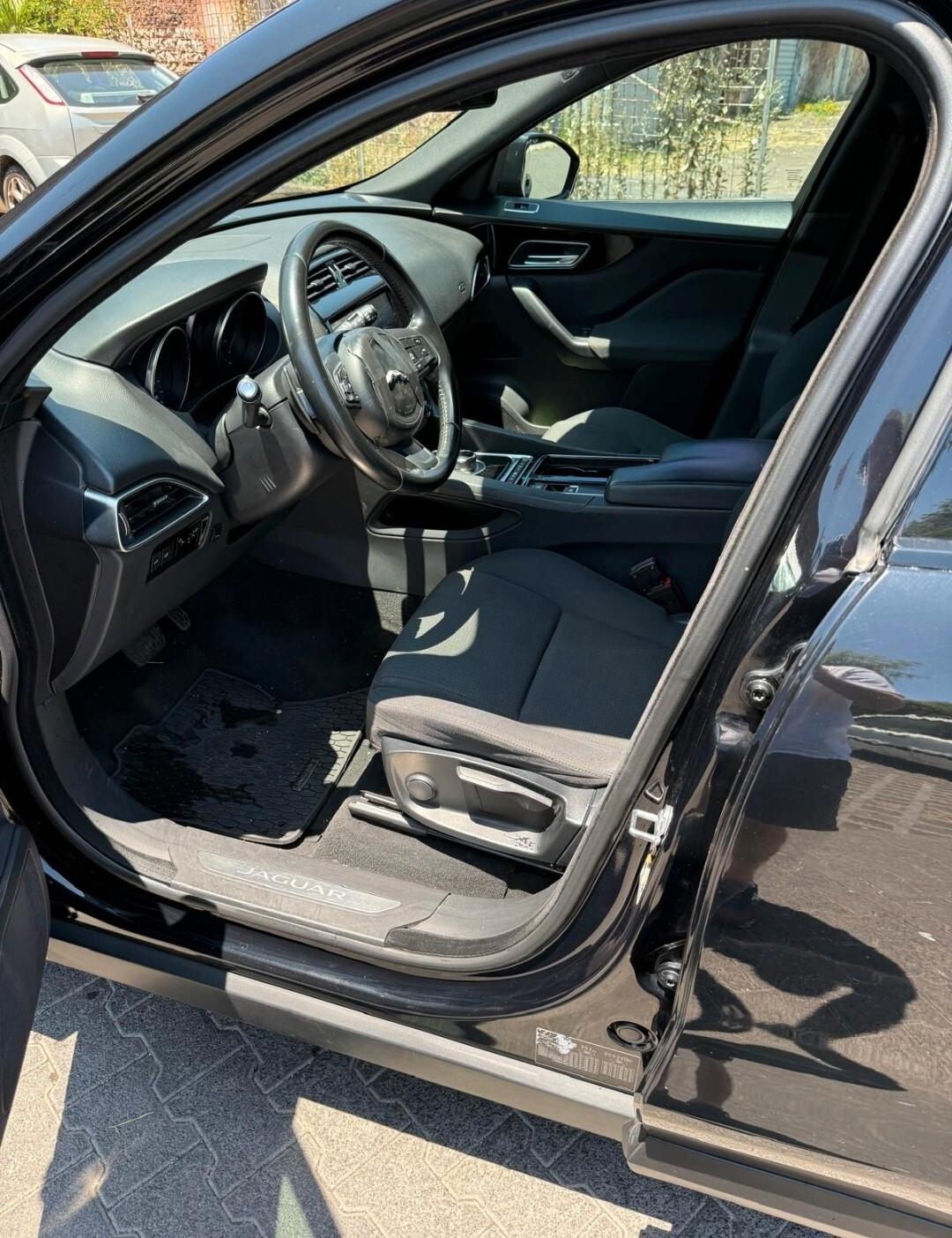 Jaguar F-Pace 2.0 D 180 CV PREZ.ZO AFF.ARE
